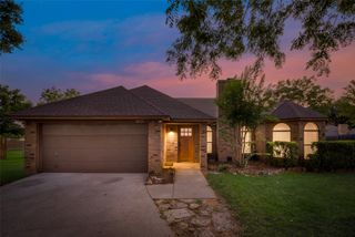 3037 Alice Court, Grapevine, TX 76051