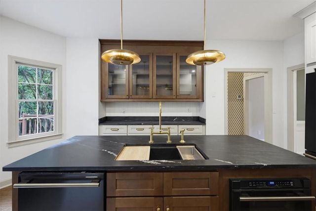 1069 Sunny Field Lane, Lawrenceville, GA 30043