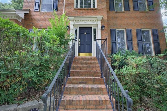 1069 Sunny Field Lane, Lawrenceville, GA 30043