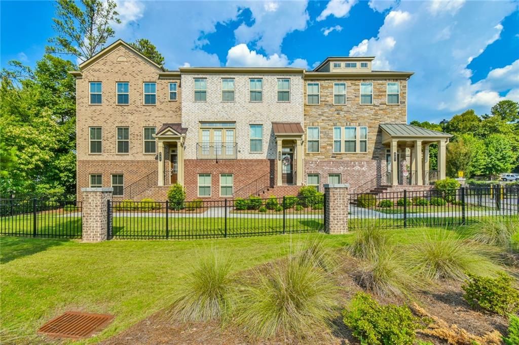 354 Provenance Drive, Atlanta, GA 30328