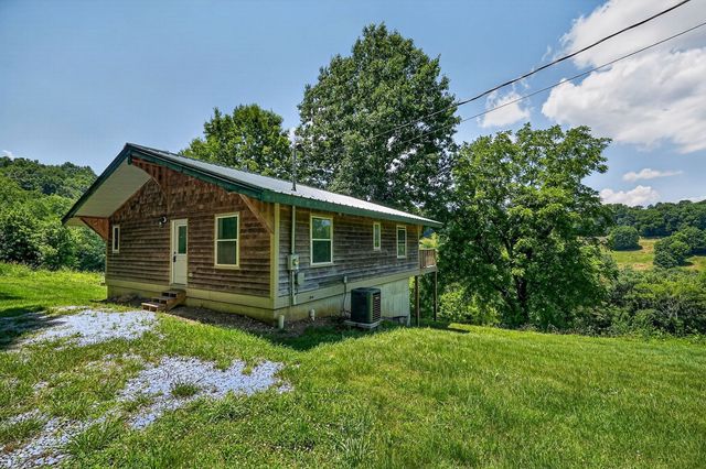 99 Judkins Ln, Hickman, TN 38567