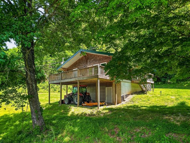 99 Judkins Ln, Hickman, TN 38567