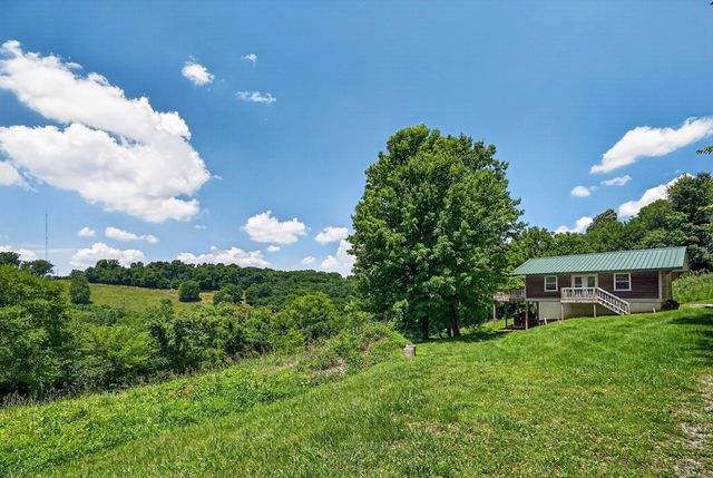 99 Judkins Ln, Hickman, TN 38567