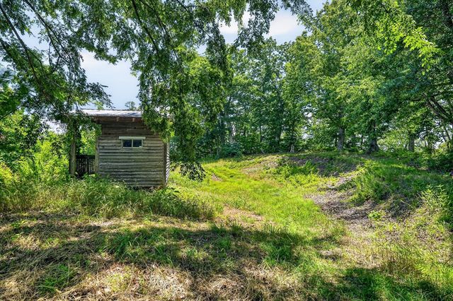 99 Judkins Ln, Hickman, TN 38567