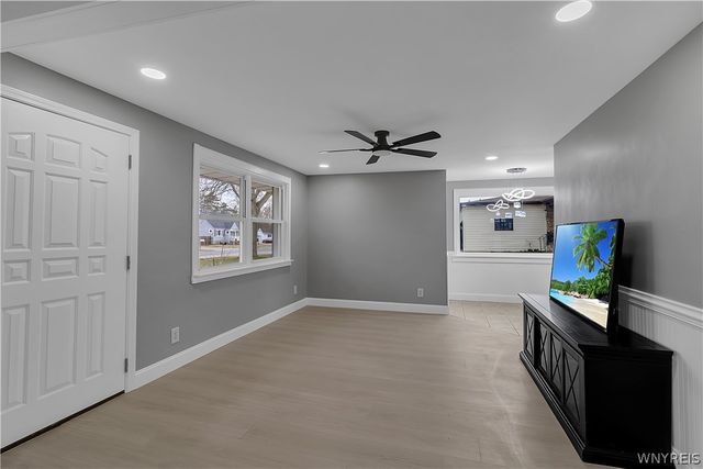 363 Country Parkway, Amherst, NY 14221