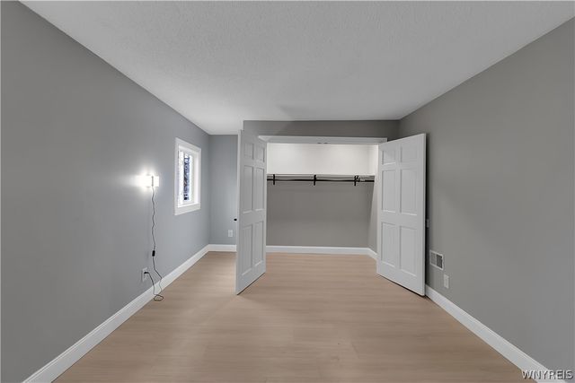 363 Country Parkway, Amherst, NY 14221