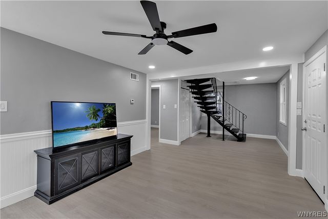 363 Country Parkway, Amherst, NY 14221