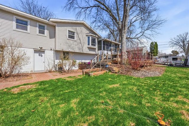2535 Hayden Avenue, Altoona, WI 54720