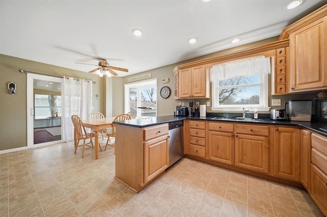 2535 Hayden Avenue, Altoona, WI 54720