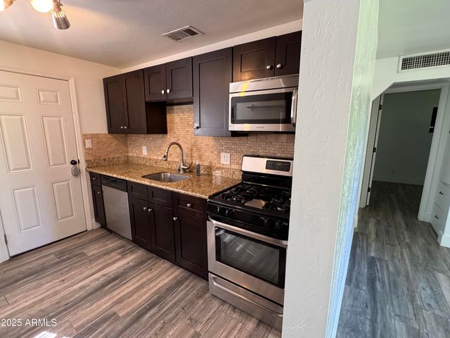 3126 N 28TH Street, Phoenix, AZ 85016