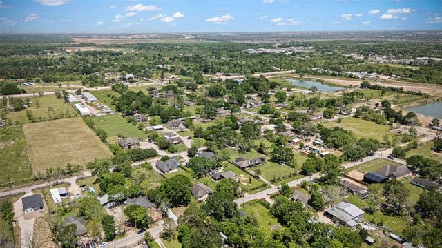 638 Cleo Street, Fresno, TX 77545