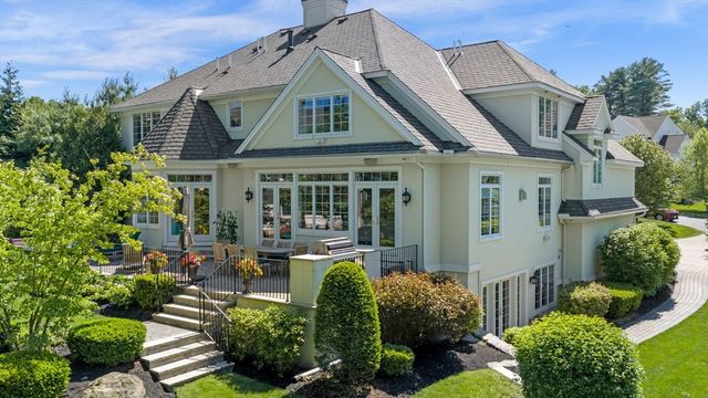9 Trevino Circle, Andover, MA 01810