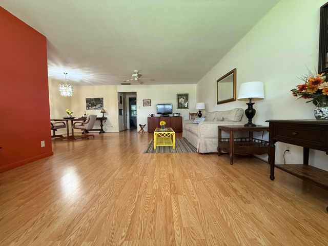 215 South Boulevard C, Boynton Beach, FL 33435