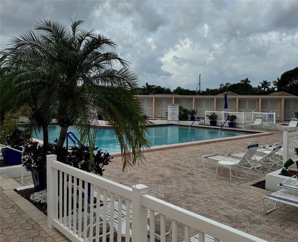 2171 NE 66th Street 801, Fort Lauderdale, FL 33308