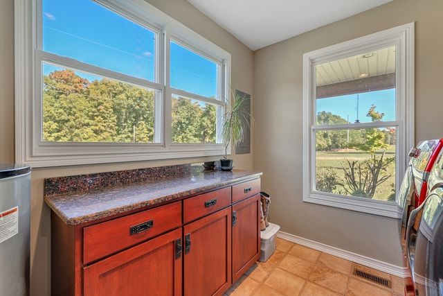 796 Daisy Cir, Cumberland Furnace, TN 37051