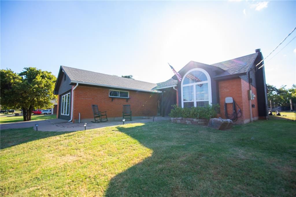 6519 Central Road, Guthrie, OK 73044