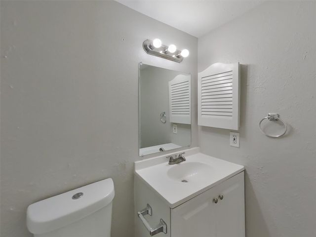 2806 Quail Run Drive, Humble, TX 77396