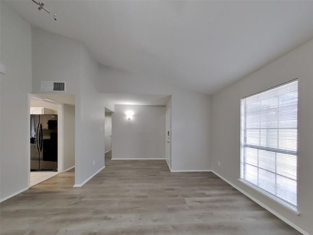 2806 Quail Run Drive, Humble, TX 77396