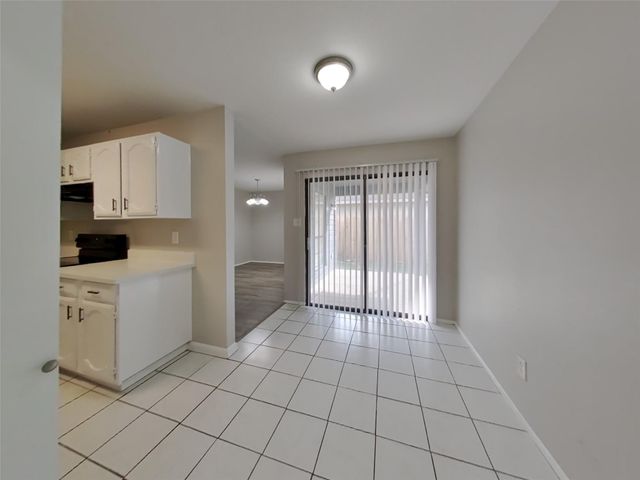 2806 Quail Run Drive, Humble, TX 77396