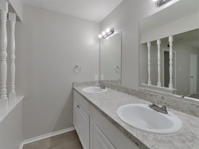 2806 Quail Run Drive, Humble, TX 77396