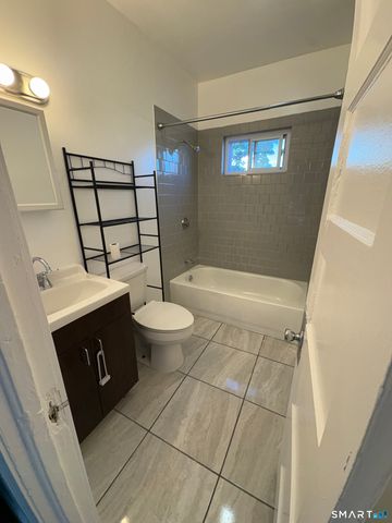 370 Washington Street, New Britain, CT 06053