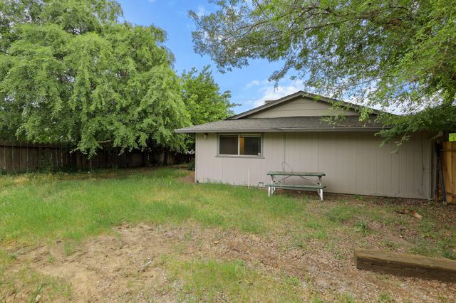 2410 Starlight, Redding, CA 96001
