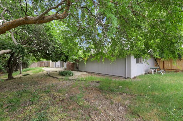 2410 Starlight, Redding, CA 96001