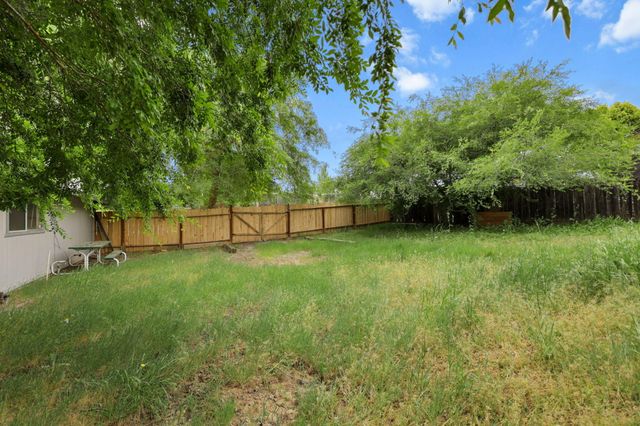 2410 Starlight, Redding, CA 96001