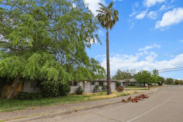 2410 Starlight, Redding, CA 96001