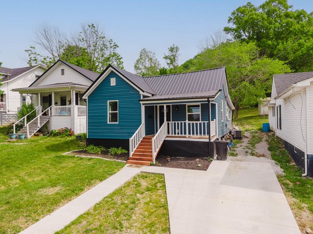 335 Broadway Street, Irvine, KY 40336