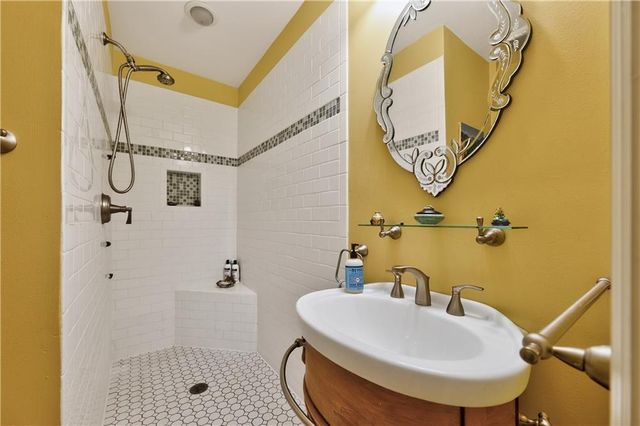 827 Pinetree Drive, Decatur, GA 30030