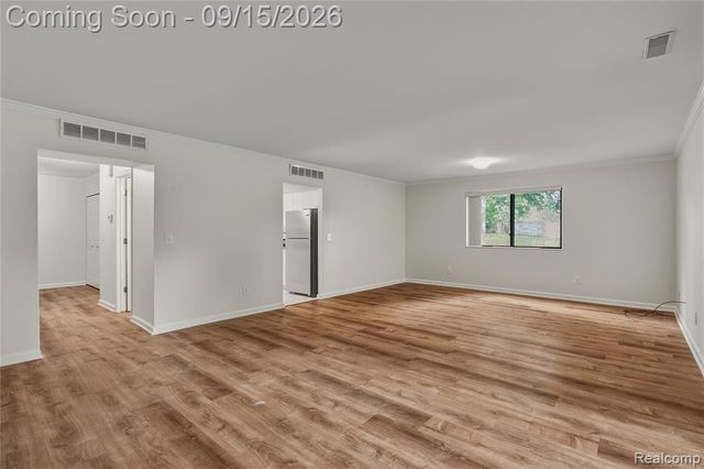 29638 Farmbrook Villa Court, Southfield, MI 48034