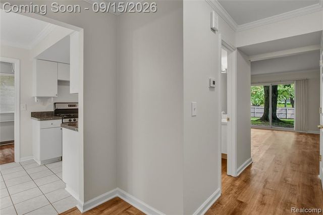 29638 Farmbrook Villa Court, Southfield, MI 48034