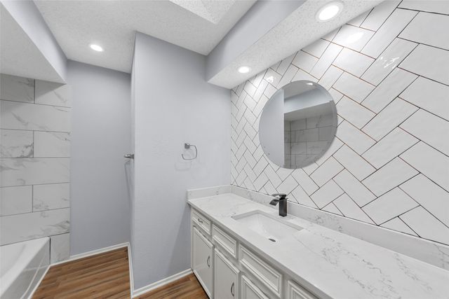 2827 Cross Timbers Drive, Irving, TX 75060