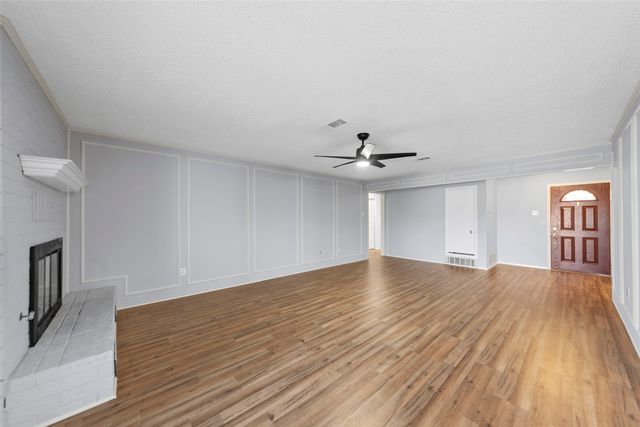 2827 Cross Timbers Drive, Irving, TX 75060