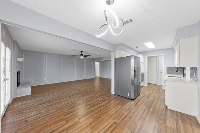 2827 Cross Timbers Drive, Irving, TX 75060