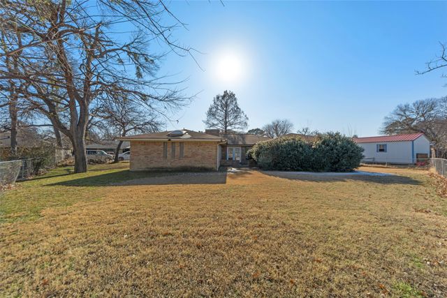 2827 Cross Timbers Drive, Irving, TX 75060