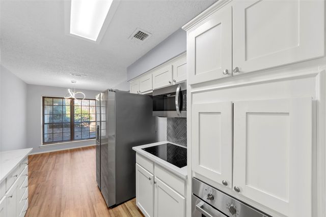 2827 Cross Timbers Drive, Irving, TX 75060