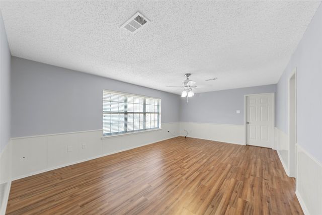 2827 Cross Timbers Drive, Irving, TX 75060