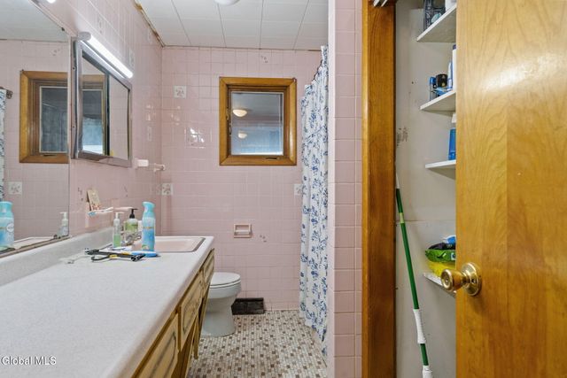 178A Delaware Avenue, Albany, NY 12209