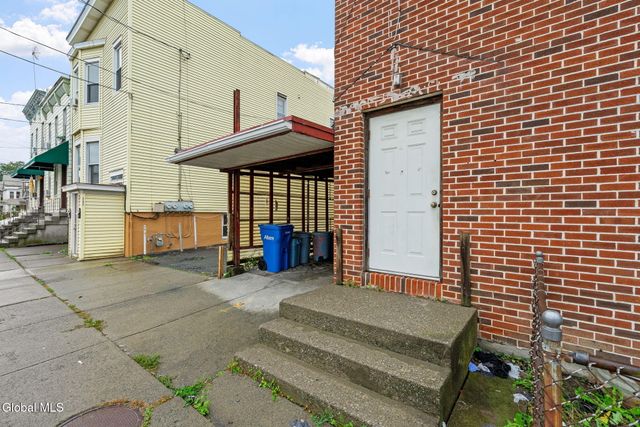 178A Delaware Avenue, Albany, NY 12209