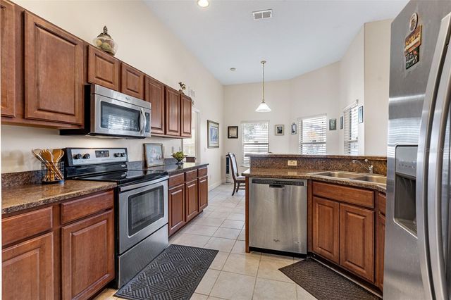 19 RUSSKIN LANE, Palm Coast, FL 32164