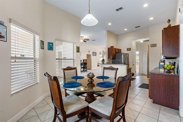 19 RUSSKIN LANE, Palm Coast, FL 32164