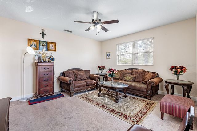 19 RUSSKIN LANE, Palm Coast, FL 32164