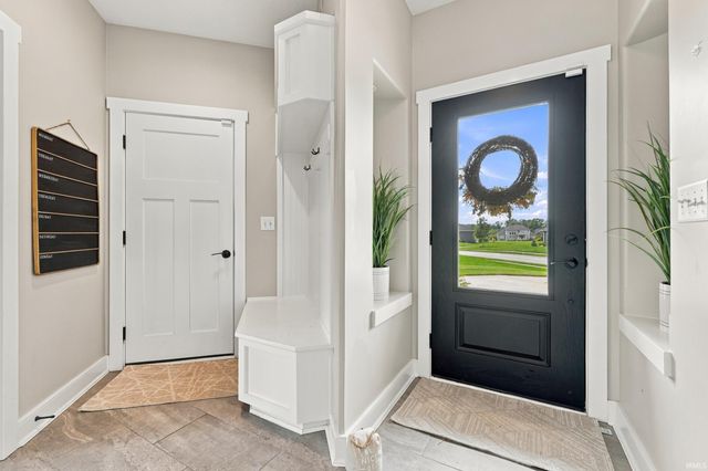 14920 Whisper Rock Boulevard, Fort Wayne, IN 46845