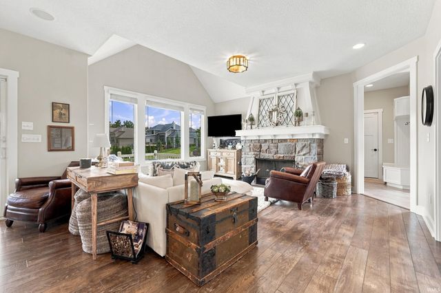14920 Whisper Rock Boulevard, Fort Wayne, IN 46845