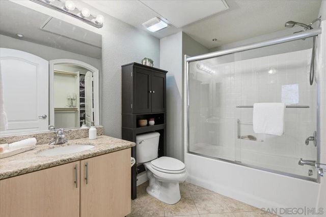 525 11th Avenue 1108, San Diego, CA 92101