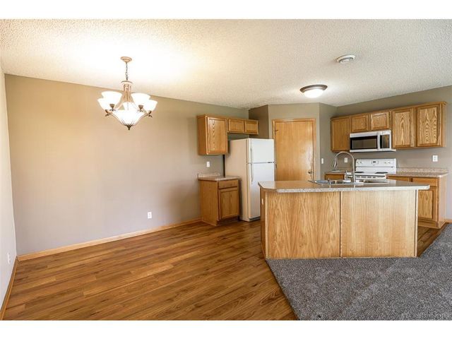 1215 West Edge Place, New Richmond, WI 54017