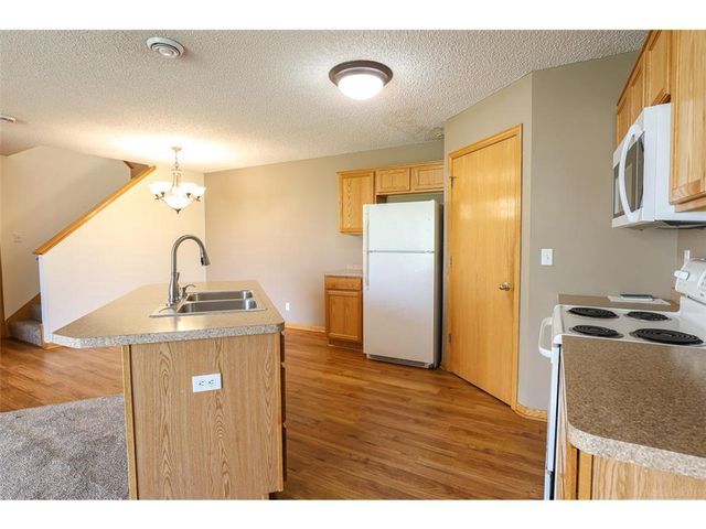 1215 West Edge Place, New Richmond, WI 54017