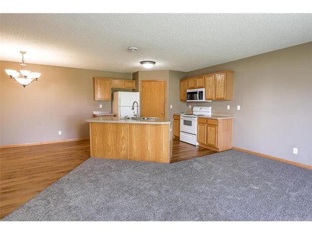 1215 West Edge Place, New Richmond, WI 54017